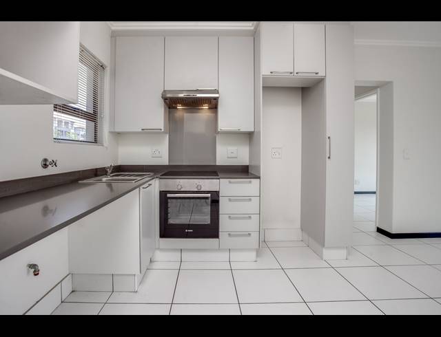 1 BEDROOM APARTMENT FOR SALE IN LONEHILL